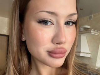 Webcam sex with Kisaangelic