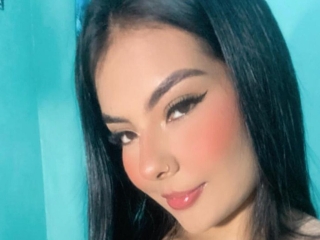 Sexo por webcam con Kisybella