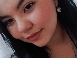 Klhoe_Boobs19's Sexcam