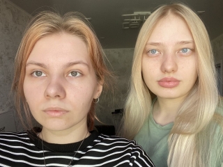 Koralineanddoris's Sexcam