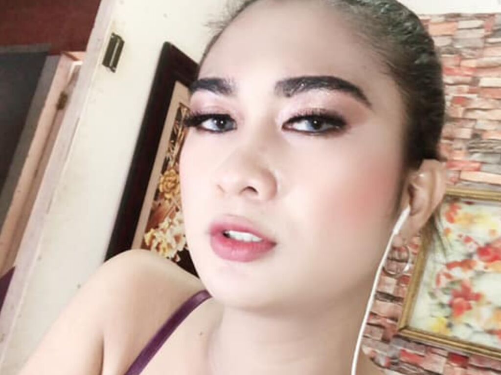 KristinaHilton's profile - Image n°1