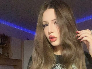 Sexo por webcam con KristinaKey