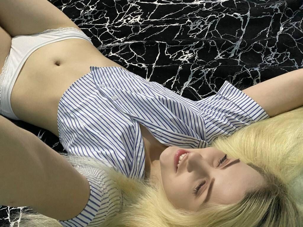 Kristinalittle's profile - Image n°1