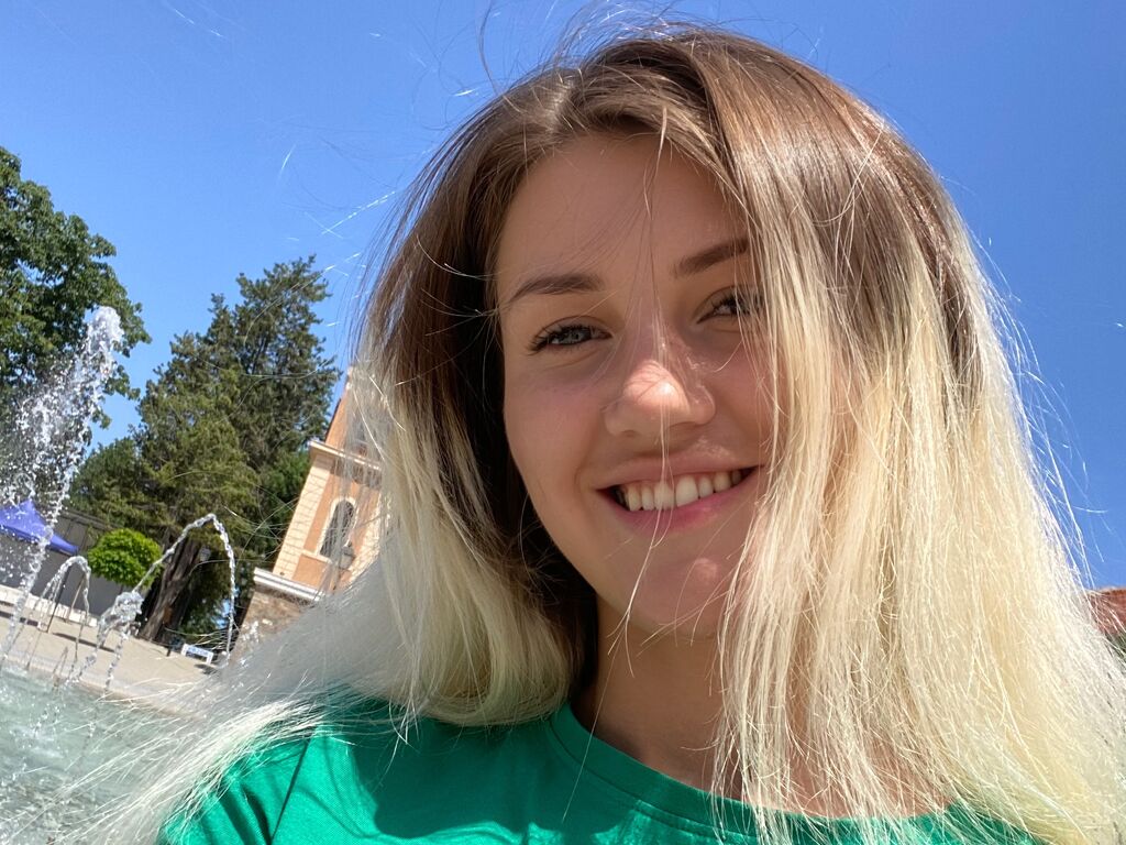 Kristinalittle's profile - Image n°2