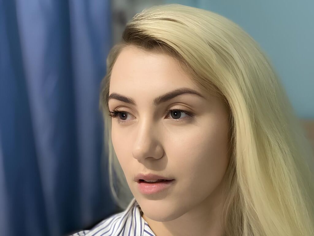 Kristinamoonless's profile - Image n°2