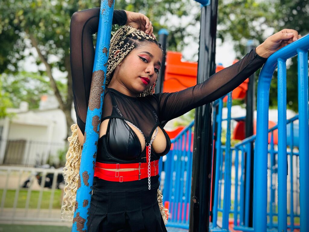 Kristinscarleth's profile - Image n°2