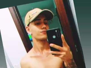 Webcam sex with Kyam