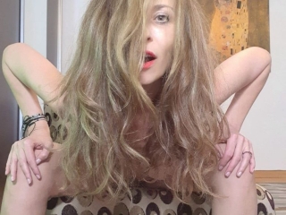 Webcam sex con LadyEvolet