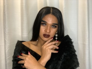 Webcam sex with LaraBlair