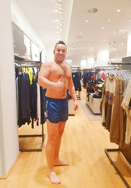 Loverboy9inch's profile - Image n°11