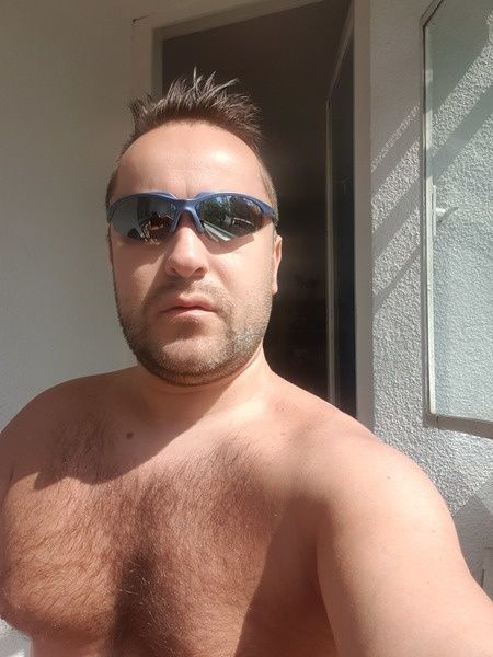 Loverboy9inch's profile - Image n°6