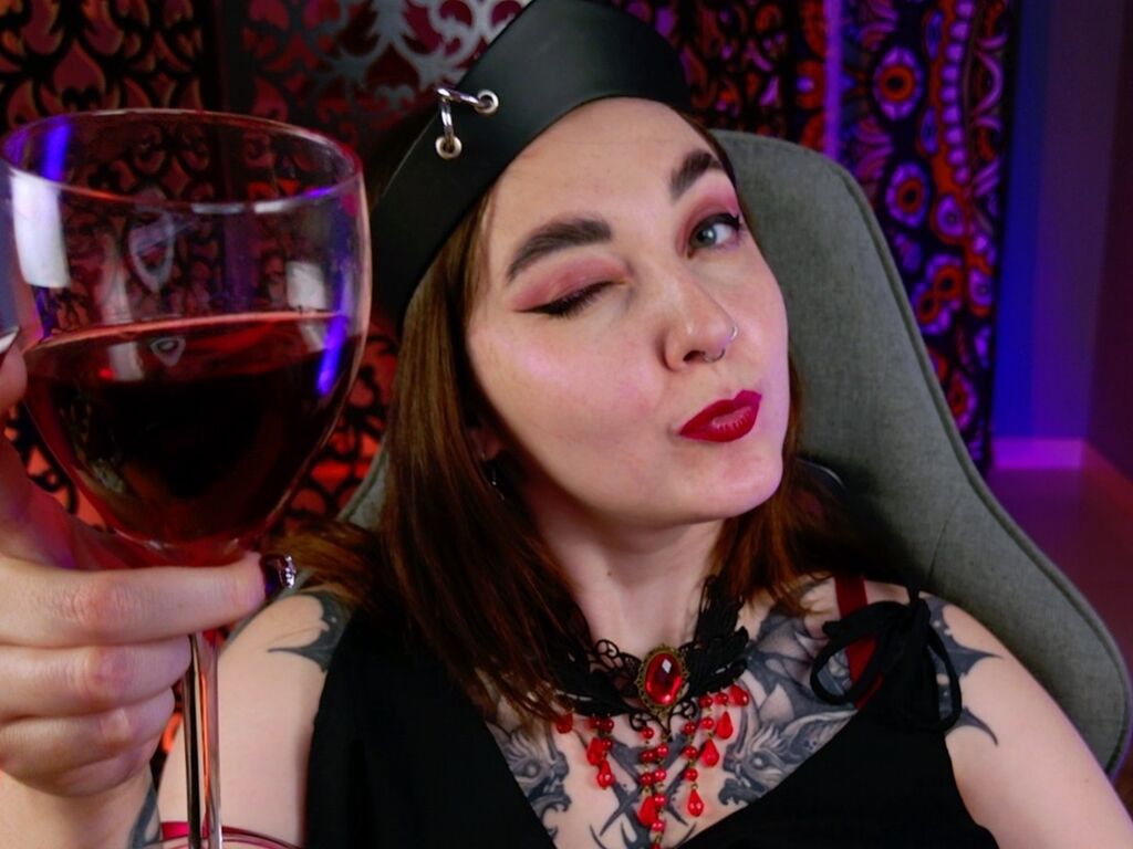 Ladyalcinaa's profile - Image n°3