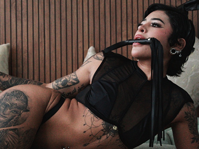 ladysquirt's profile - Image n°6