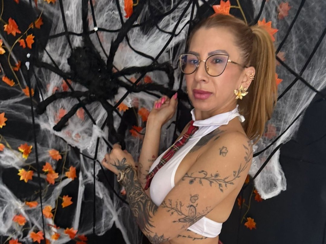 Perfil con Ladyy_Scarlett - Imagen  n°0