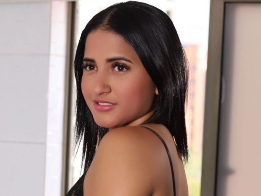 Lailaferrer's profile - Image n°1