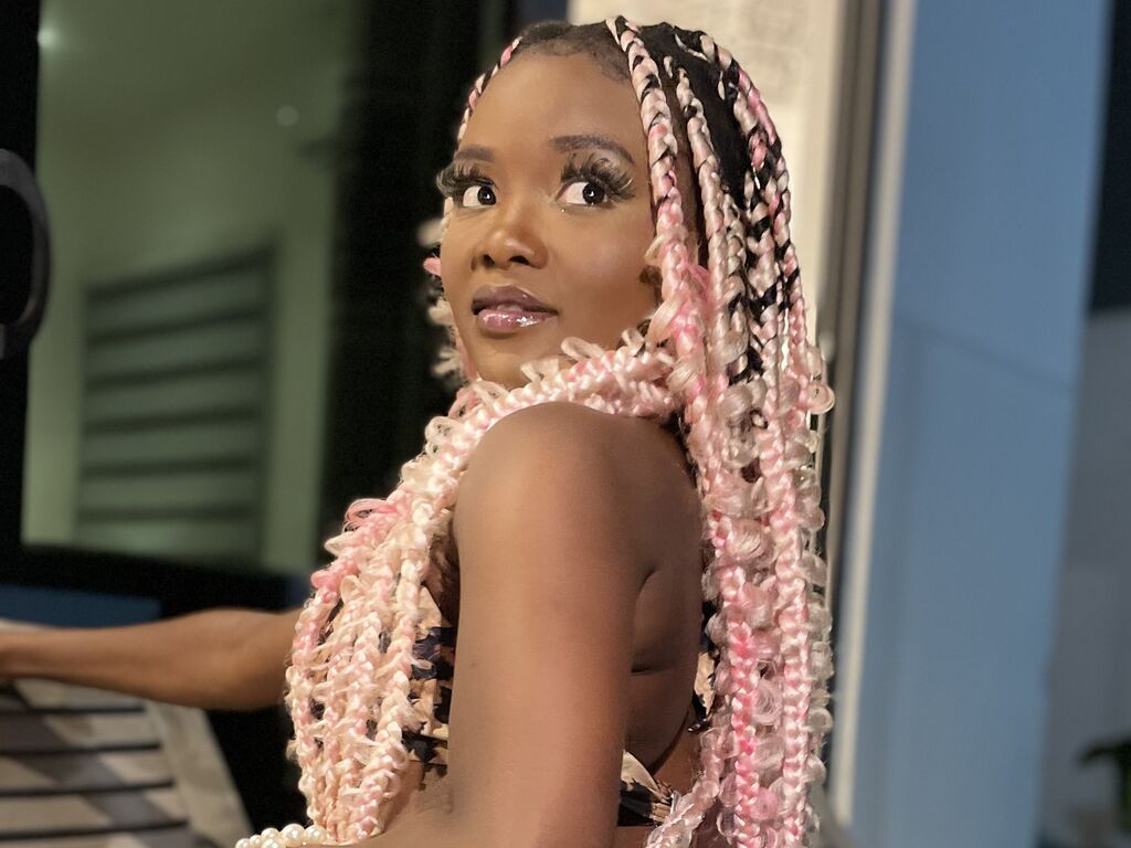 Lalahemrald's profile - Image n°1