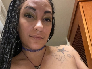 Sexo por webcam con Lalaqueenpin