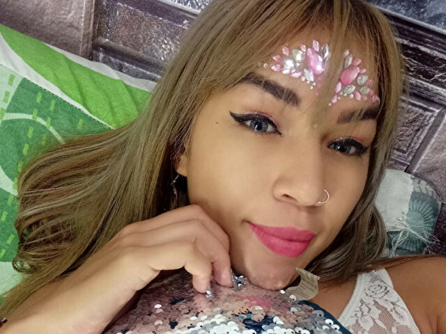 AlisaMore's profile - Image n°10