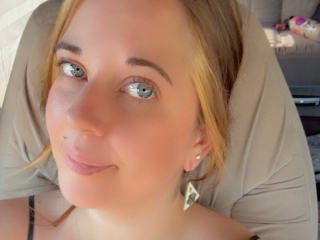 Webcam sex with Laneyjaney
