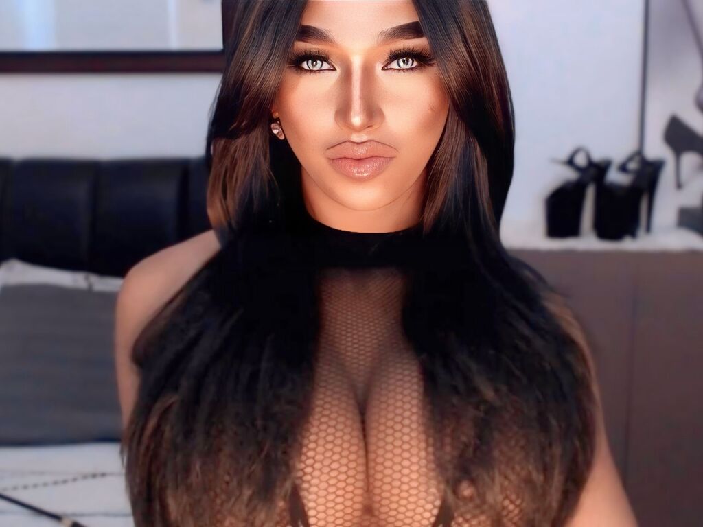 LaraBlair's profile - Image n°1