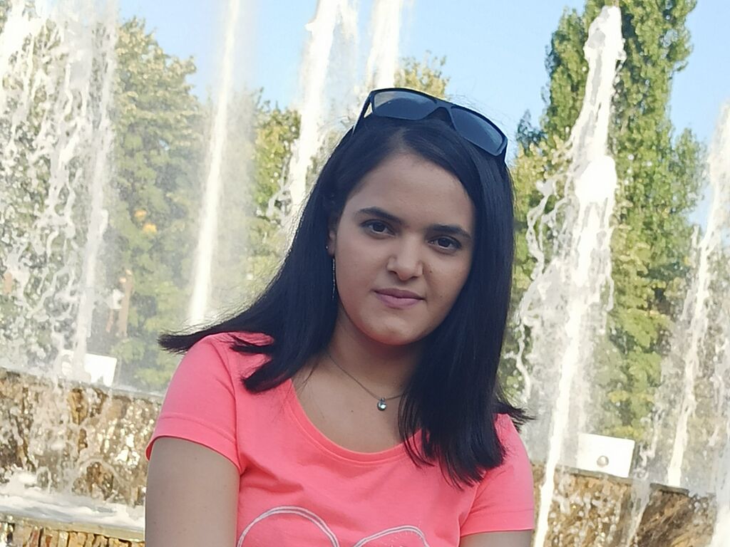 LaraDavison's profile - Image n°0
