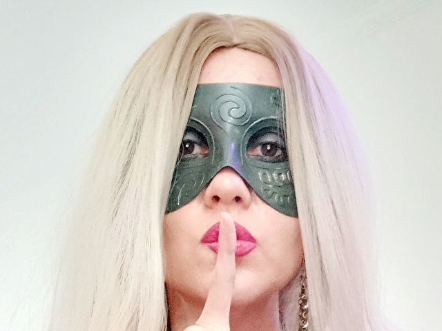 LaraDonavan's profile - Image n°1