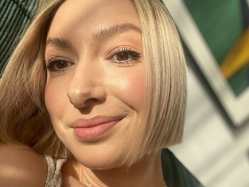 Laralawsons's profile - Image n°2