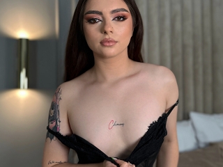Webcam sex with LaraRosen
