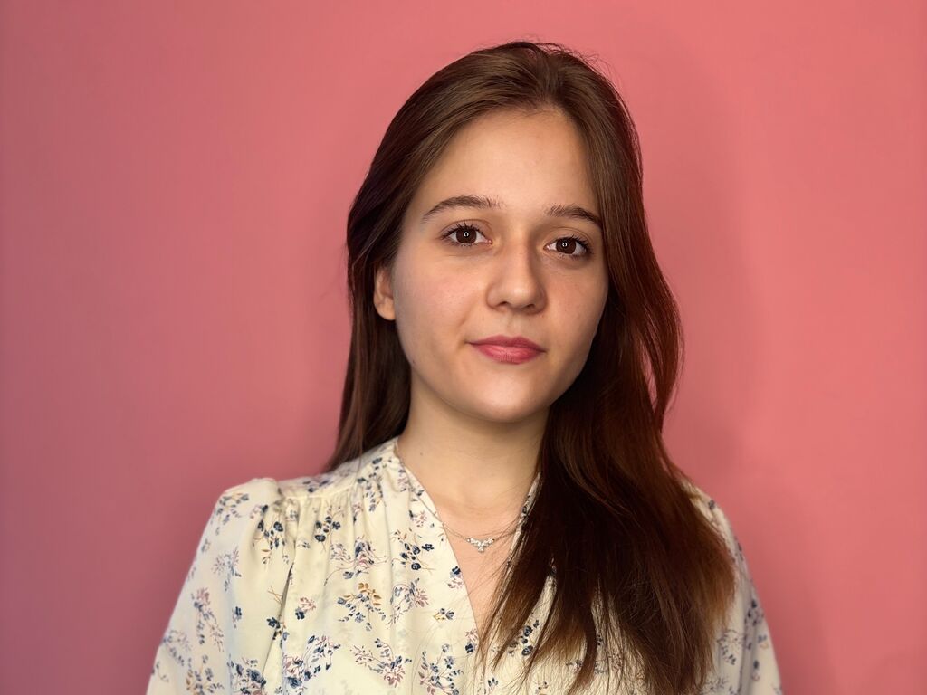 Larayuosi's profile - Image n°0