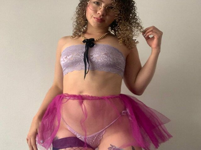 LatinBlonde's profile - Image n°1