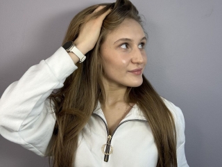 Sexo por webcam con Latrinabrounson