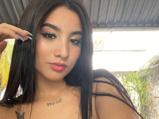 Webcam sex con Lauraadoll