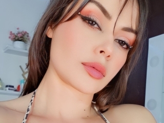 Laurabella19's Sexcam