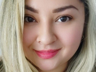Laurabigboobiies's Sexcam