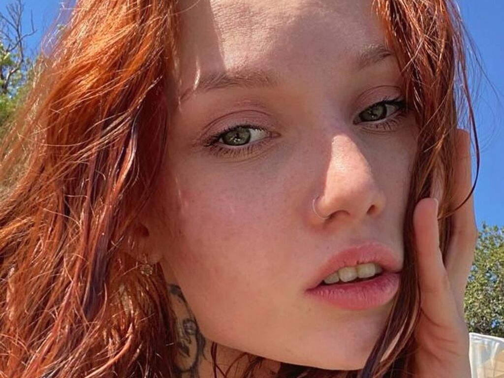 Laurafloyd's profile - Image n°1