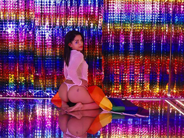 Perfil con Laurahornyas - Imagen  n°52