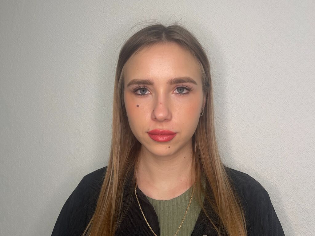 Lauralilis's profile - Image n°0