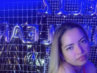 Lauramarlyn33