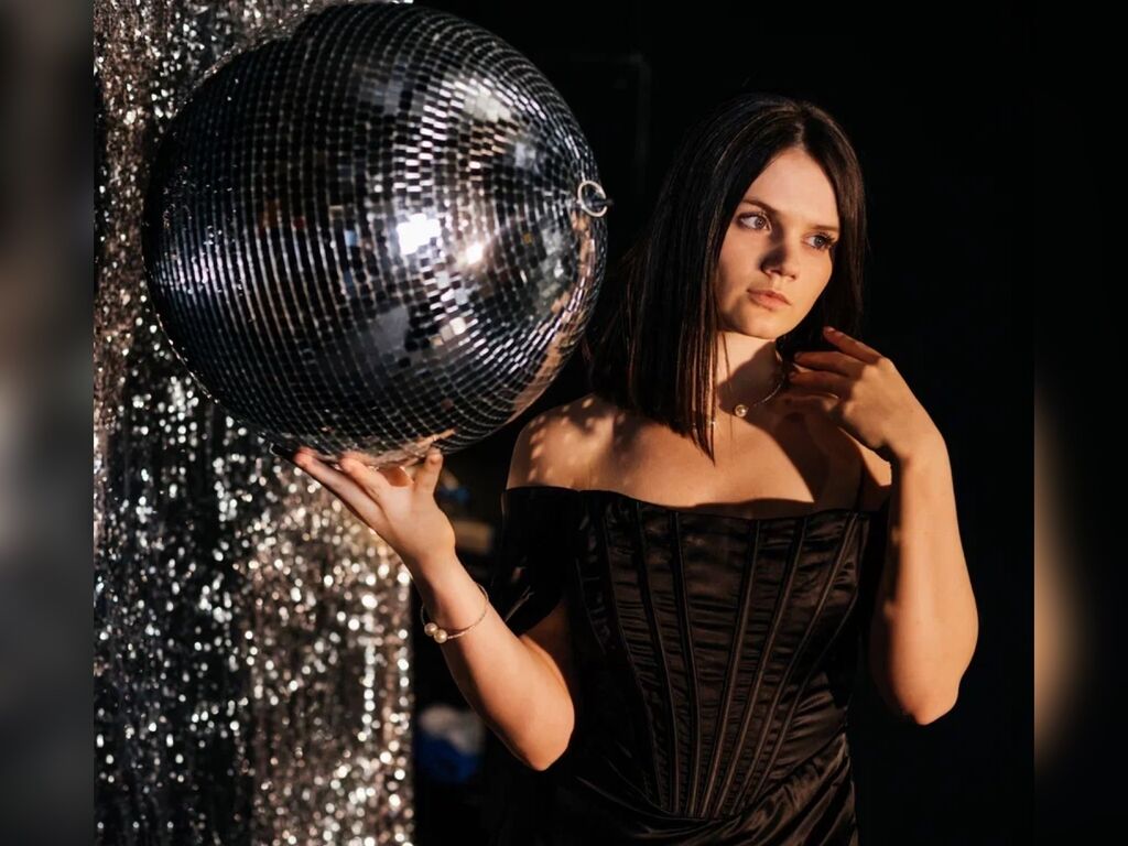 Lauraryan's profile - Image n°3