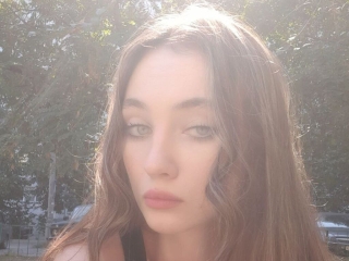 Lauratanguy's Sexcam