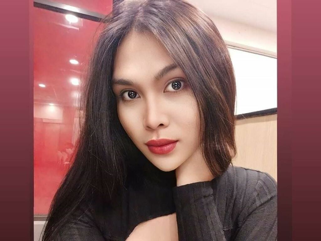 Laurayuki's profile - Image n°1