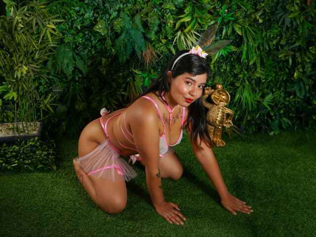 Laylaadams's profile - Image n°4