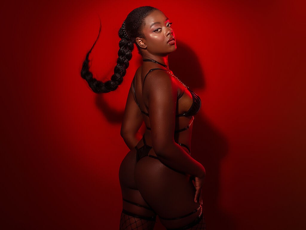 Laylabennet's profile - Image n°1