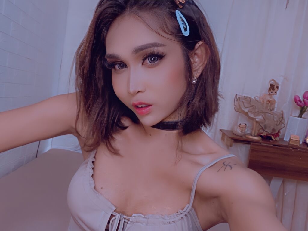 LaylaLeal's profile - Image n°0