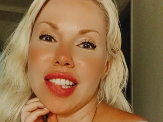 Webcam sex with Laymaflay