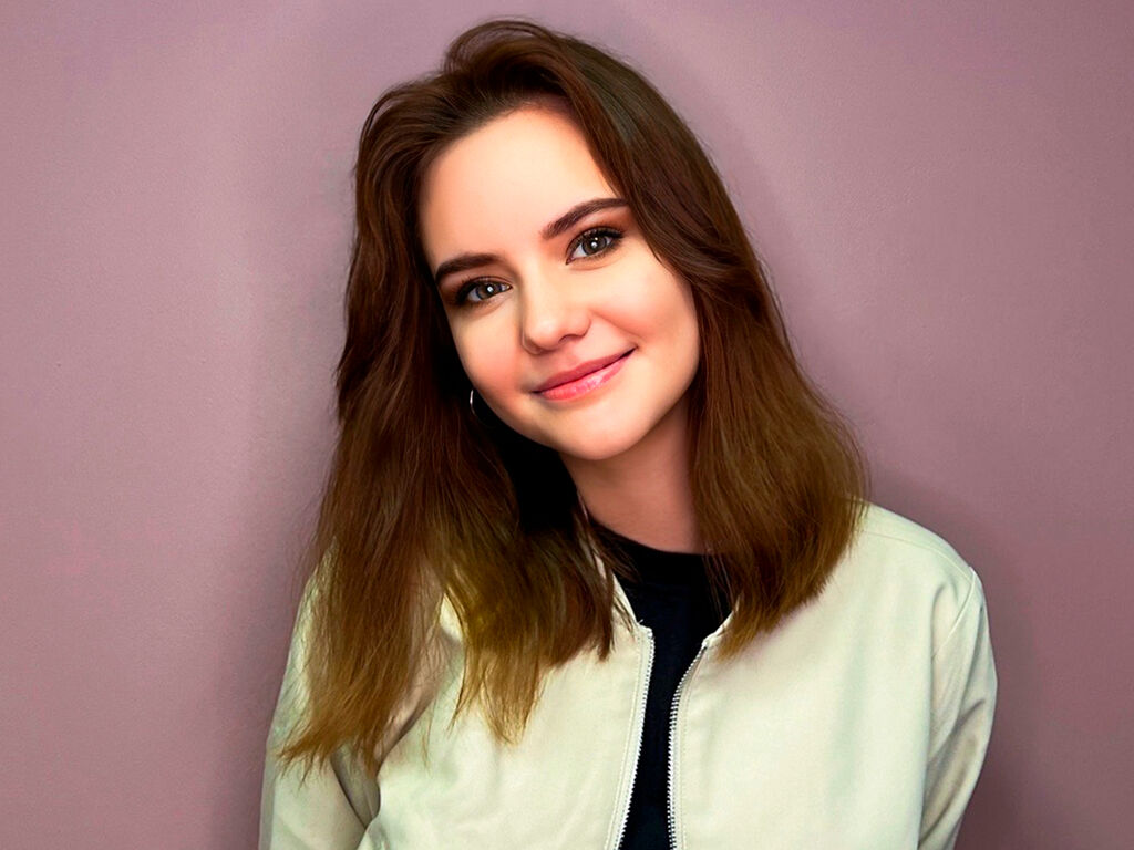 Leabarlow's profile - Image n°0