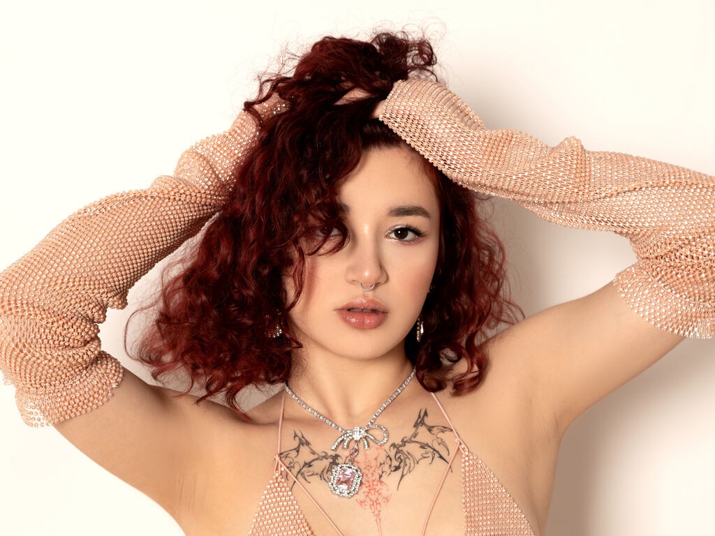 Leabarton's profile - Image n°1