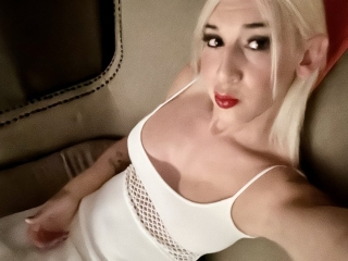 Leah_Starr_69