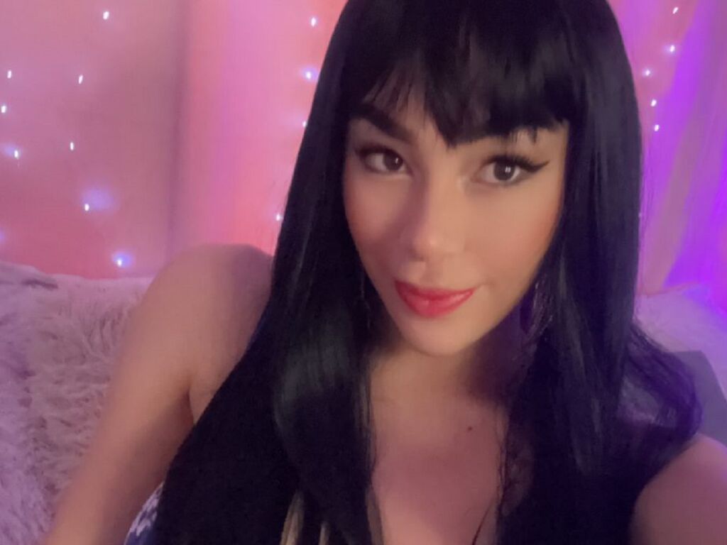 Leahzahira's profile - Image n°1