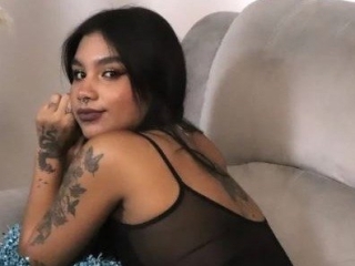 Sexo por webcam con Leandraevanz